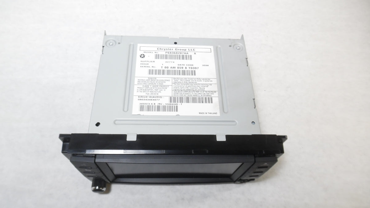 Pre-Owned CD DVD Player Radio Receiver with Display X454708