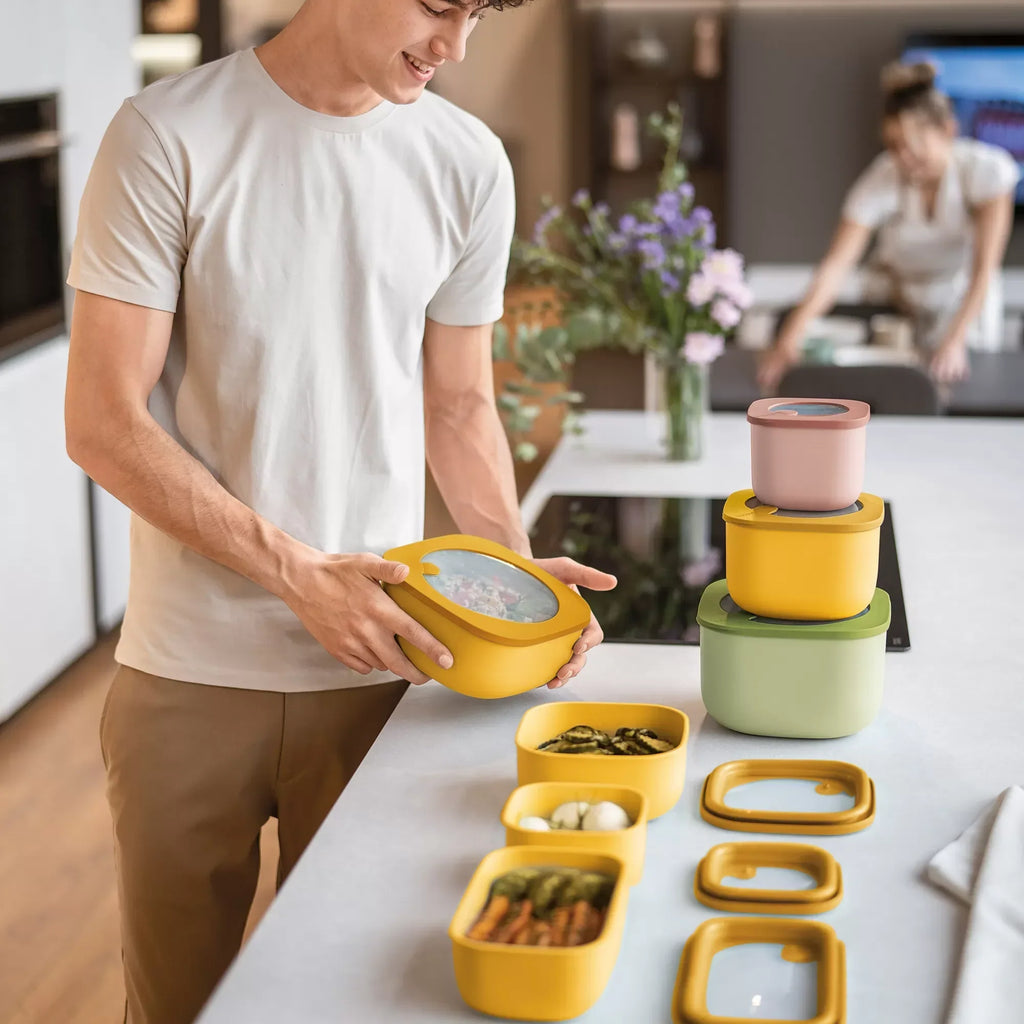 Shallow Airtight Fridge Freezer Microwave Containers 1900cc Mango Yellow D8350