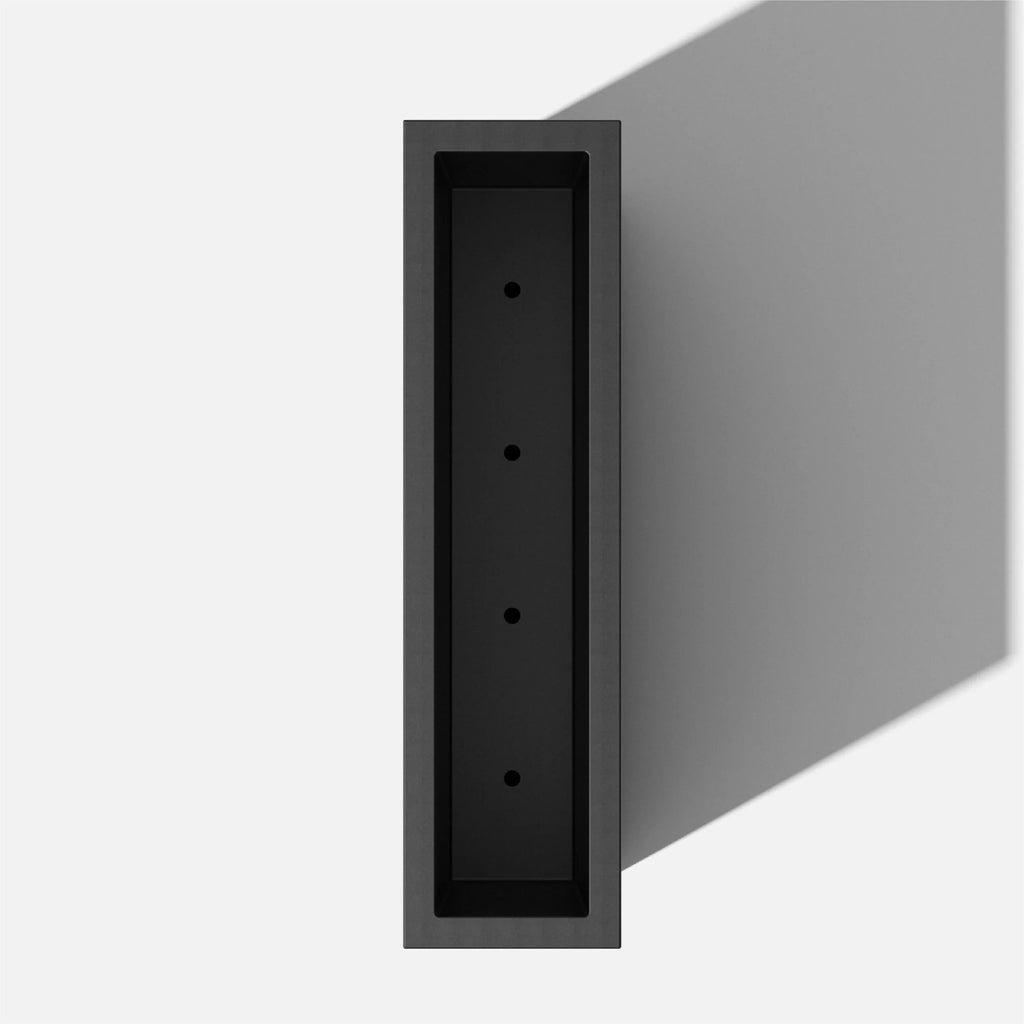 Black Plastic Planter U32901