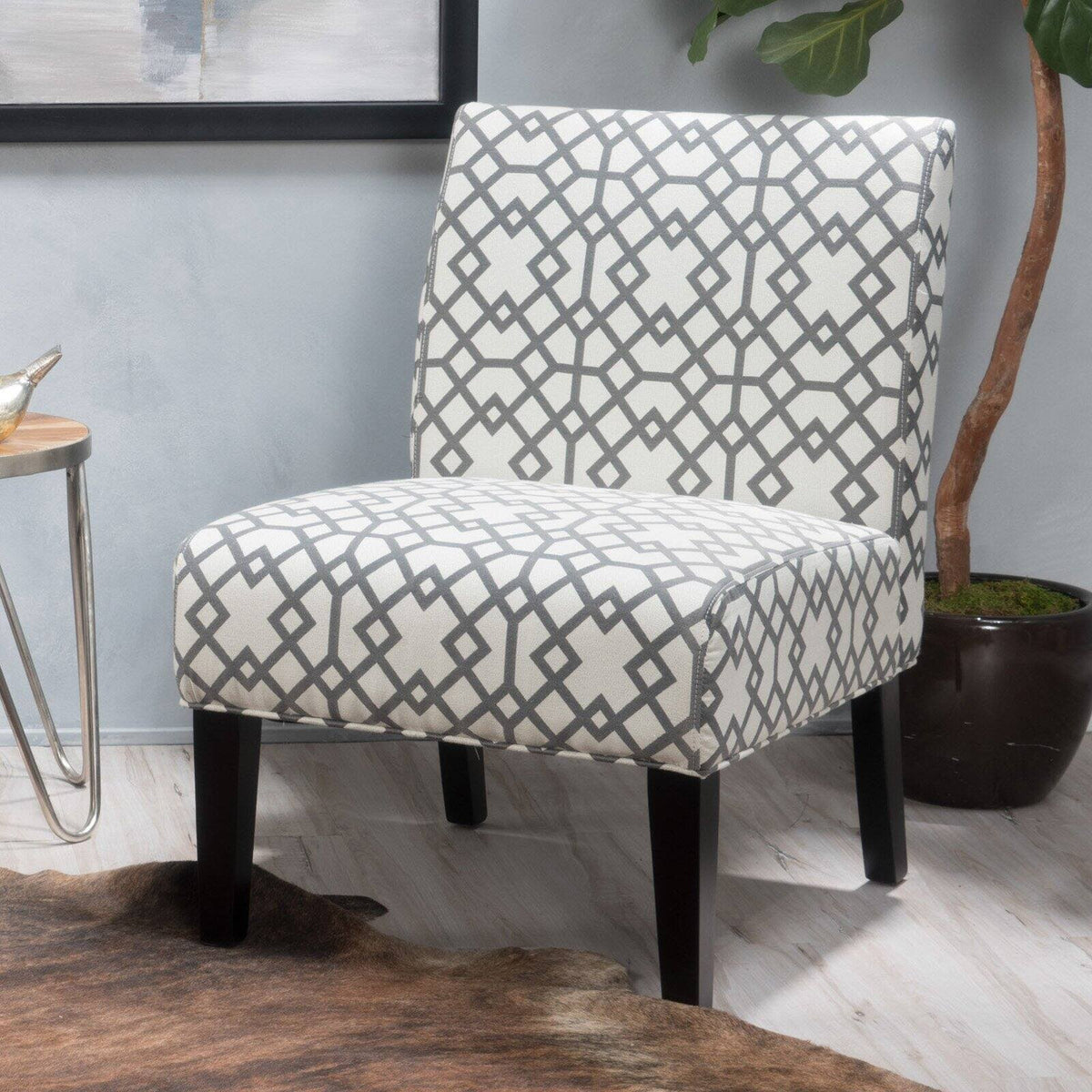Geometric Fabric Accent Chair X552007
