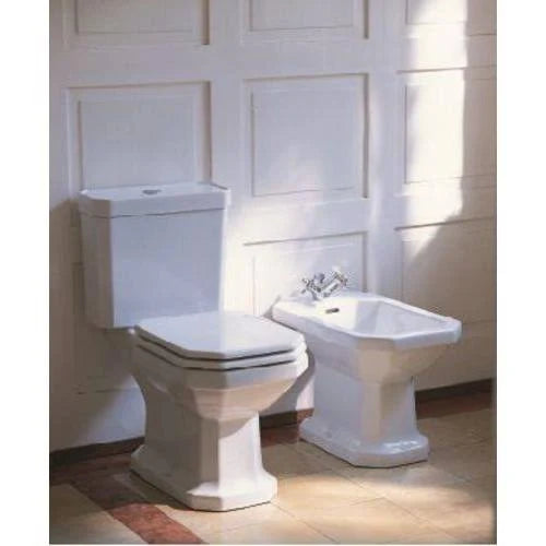 White Toilet Seat and Cover D470343