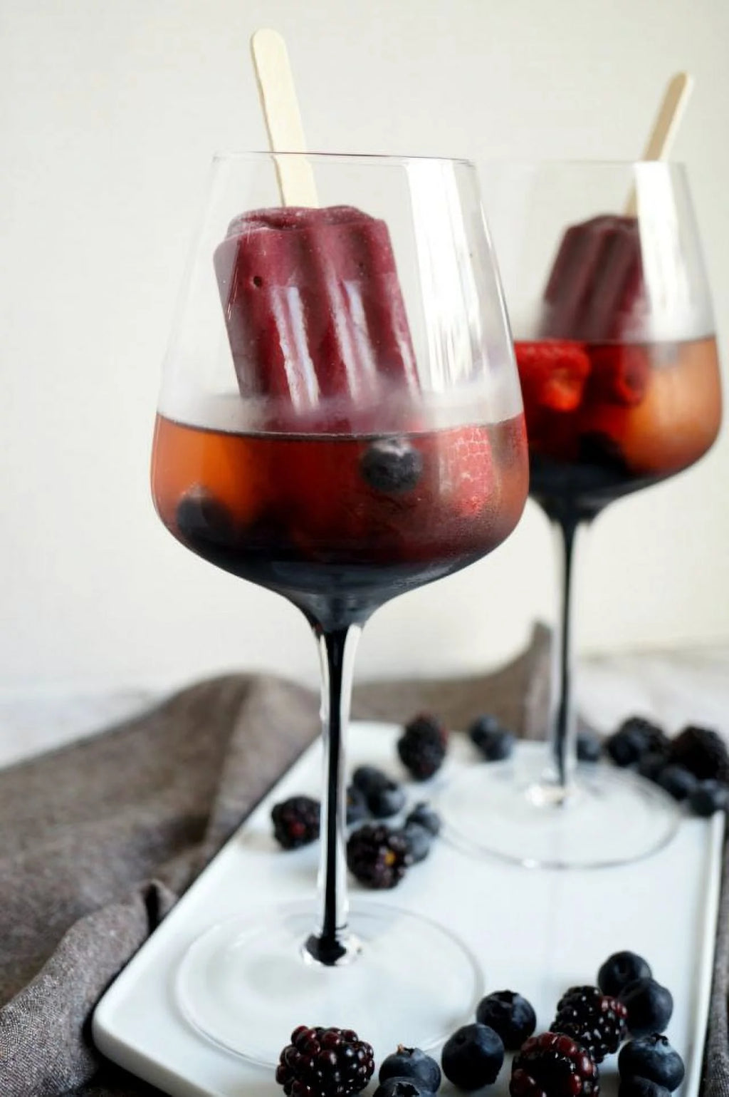 Red Wine Glasses 26 oz Set of 2 L573