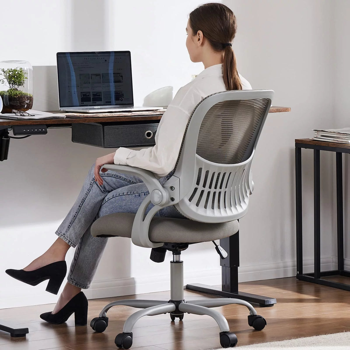 Ergonomic Mesh Office Chair with Lumbar Support L530