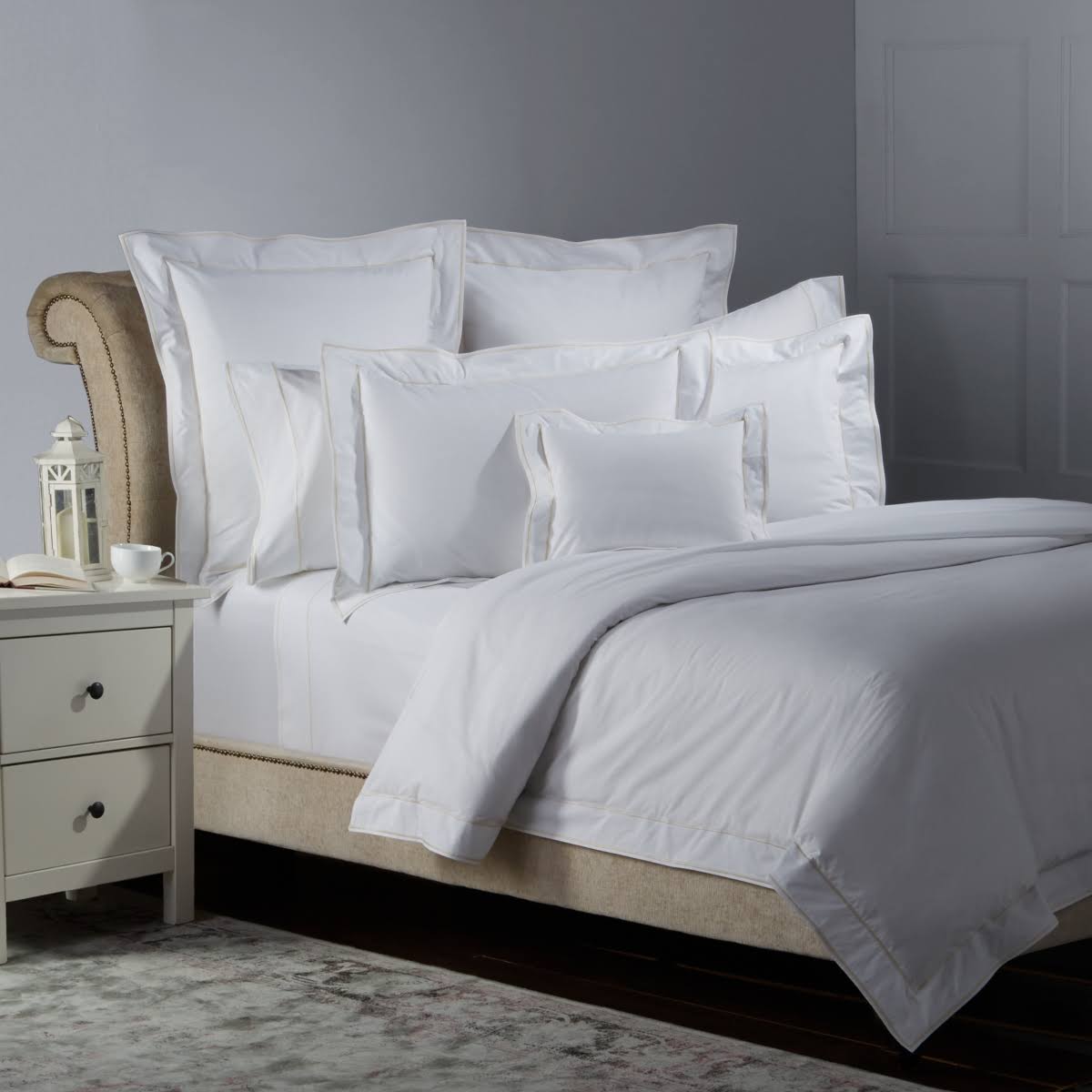 Full/Queen White Duvet Cover V9153