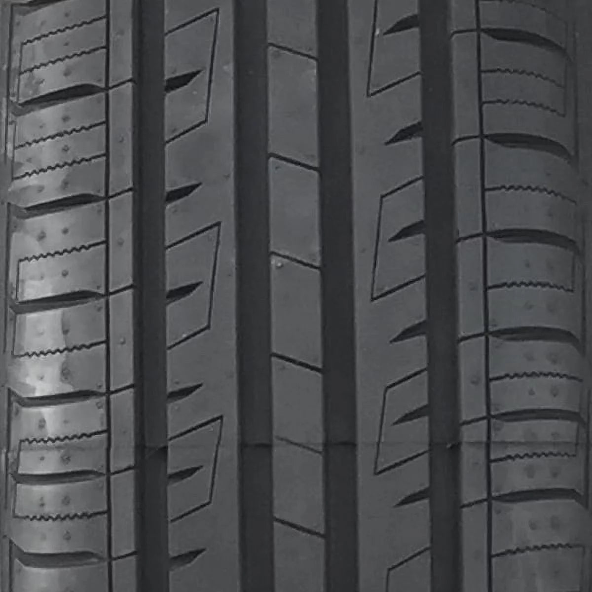 Set of 4 225/60R16 98H All Season Passenger Tires Q987