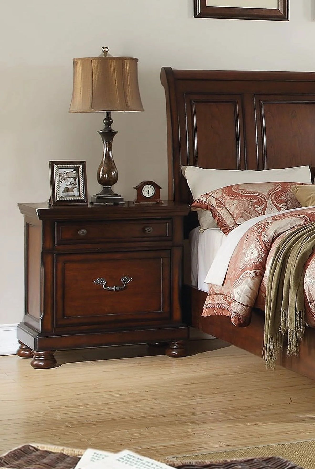 Cherry Finish 1pc Nightstand Bedside Table Z872