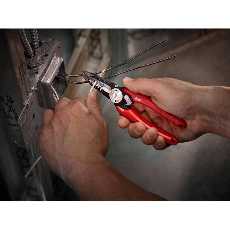 Compact Tape Measure with Pliers V809724