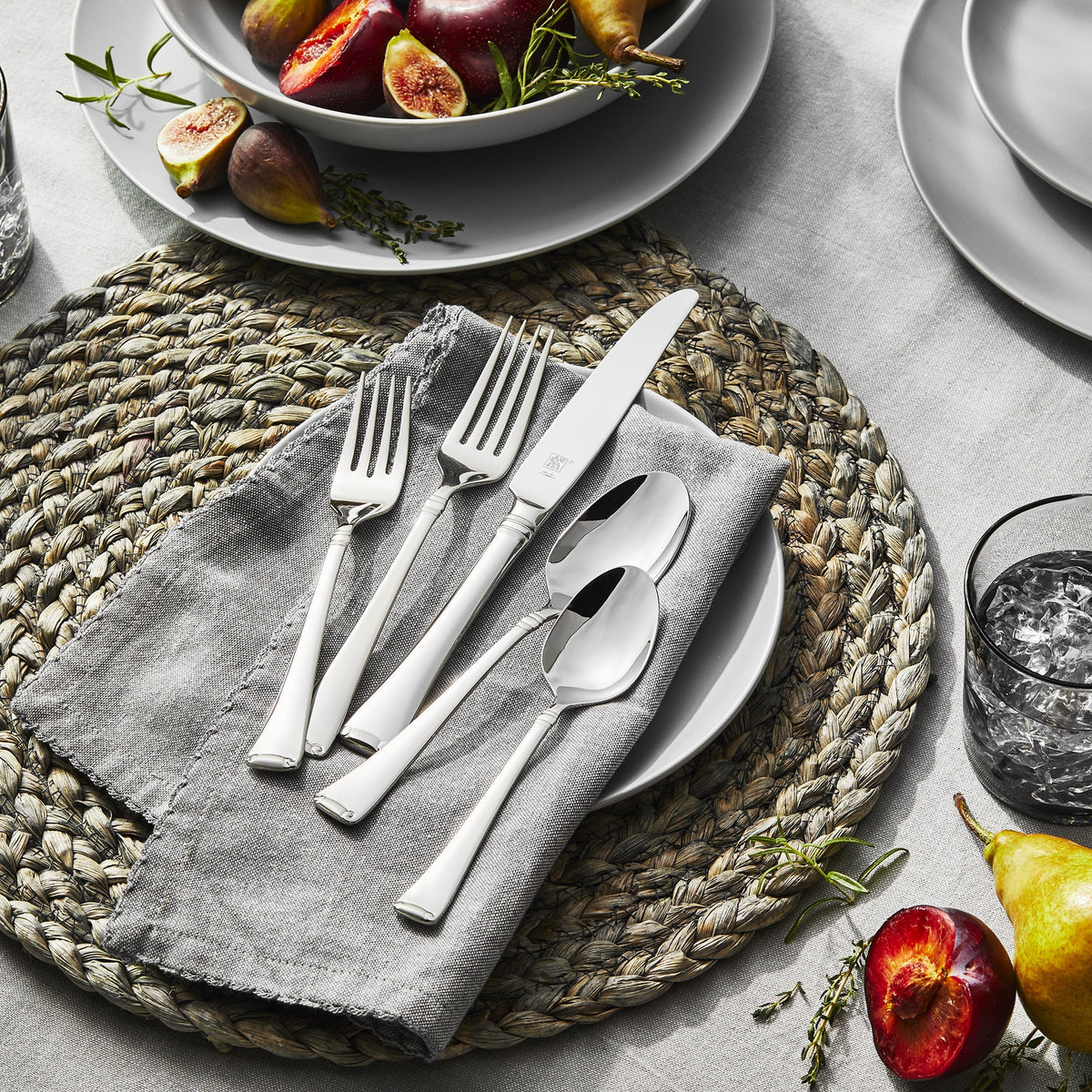 20-Piece 18/10 Stainless Steel Flatware Set D589