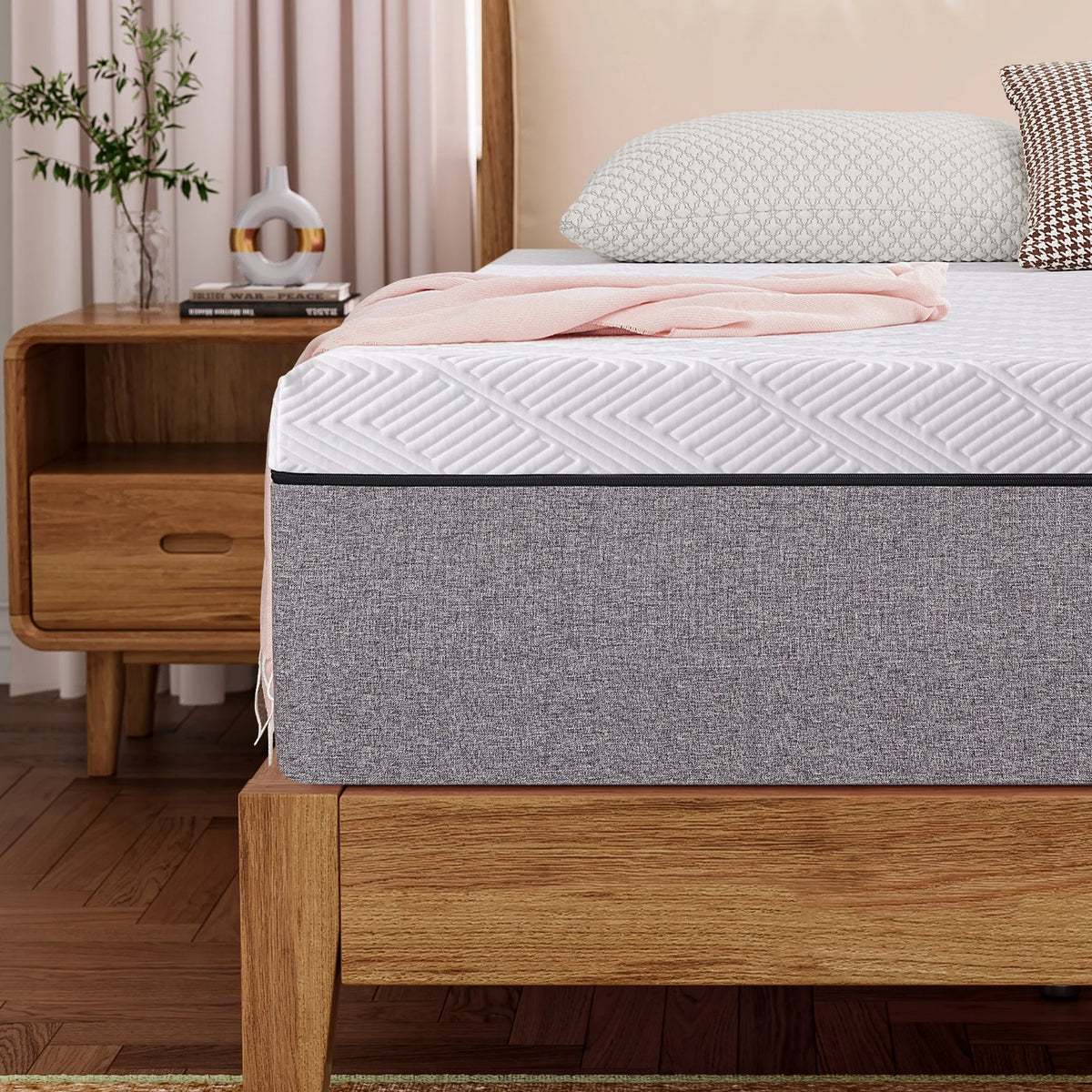 Queen 10 Inch Gel Memory Foam Mattress R493973